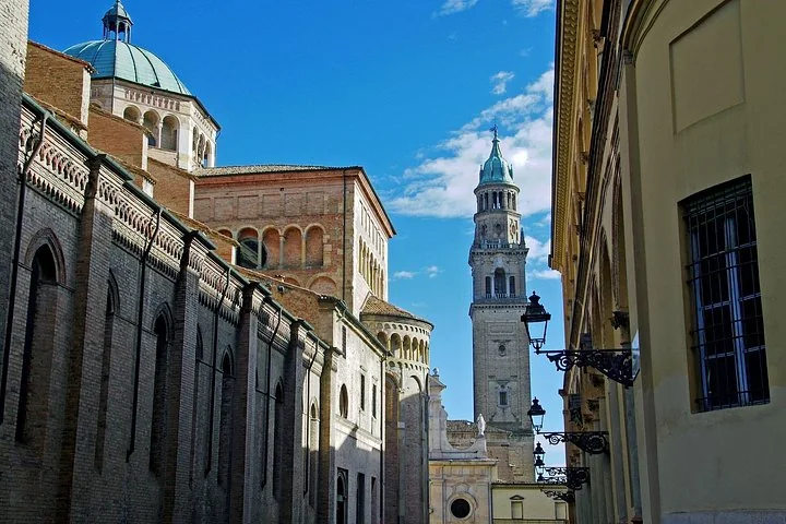 Privater Rundgang bis zum Teatro Farnese
